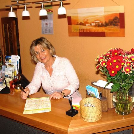 Hotel-Pension Gruene Linde Delitzsch Εξωτερικό φωτογραφία
