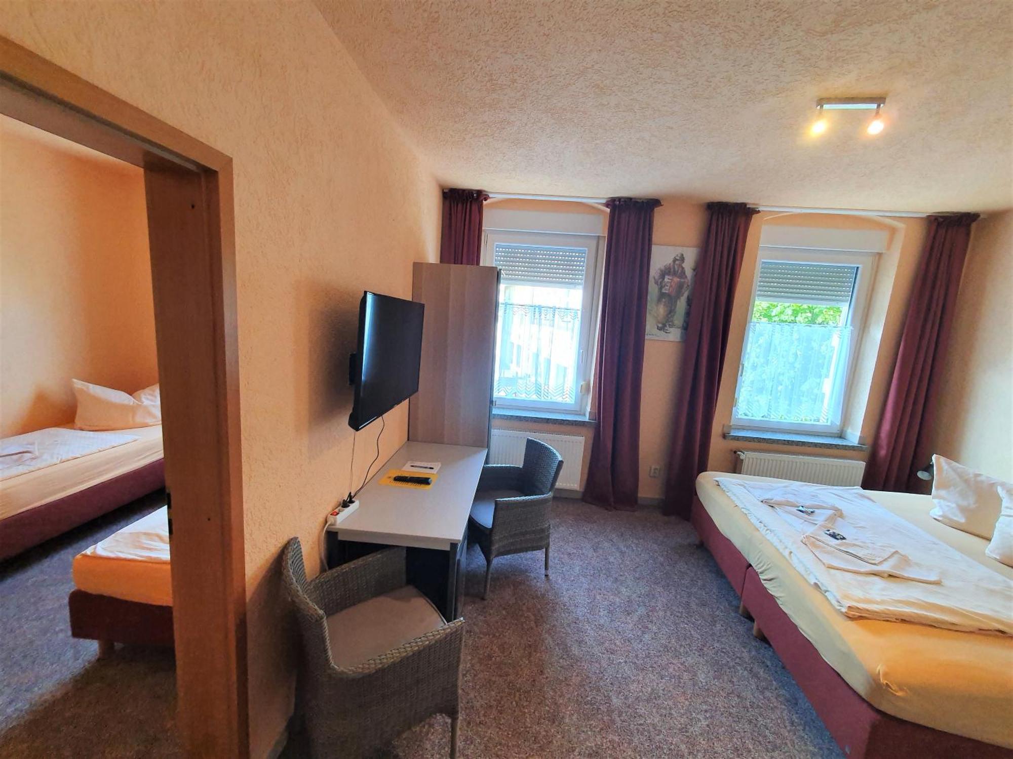 Hotel-Pension Gruene Linde Delitzsch Δωμάτιο φωτογραφία