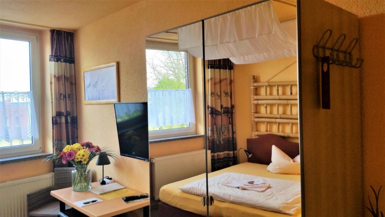Hotel-Pension Gruene Linde Delitzsch Εξωτερικό φωτογραφία